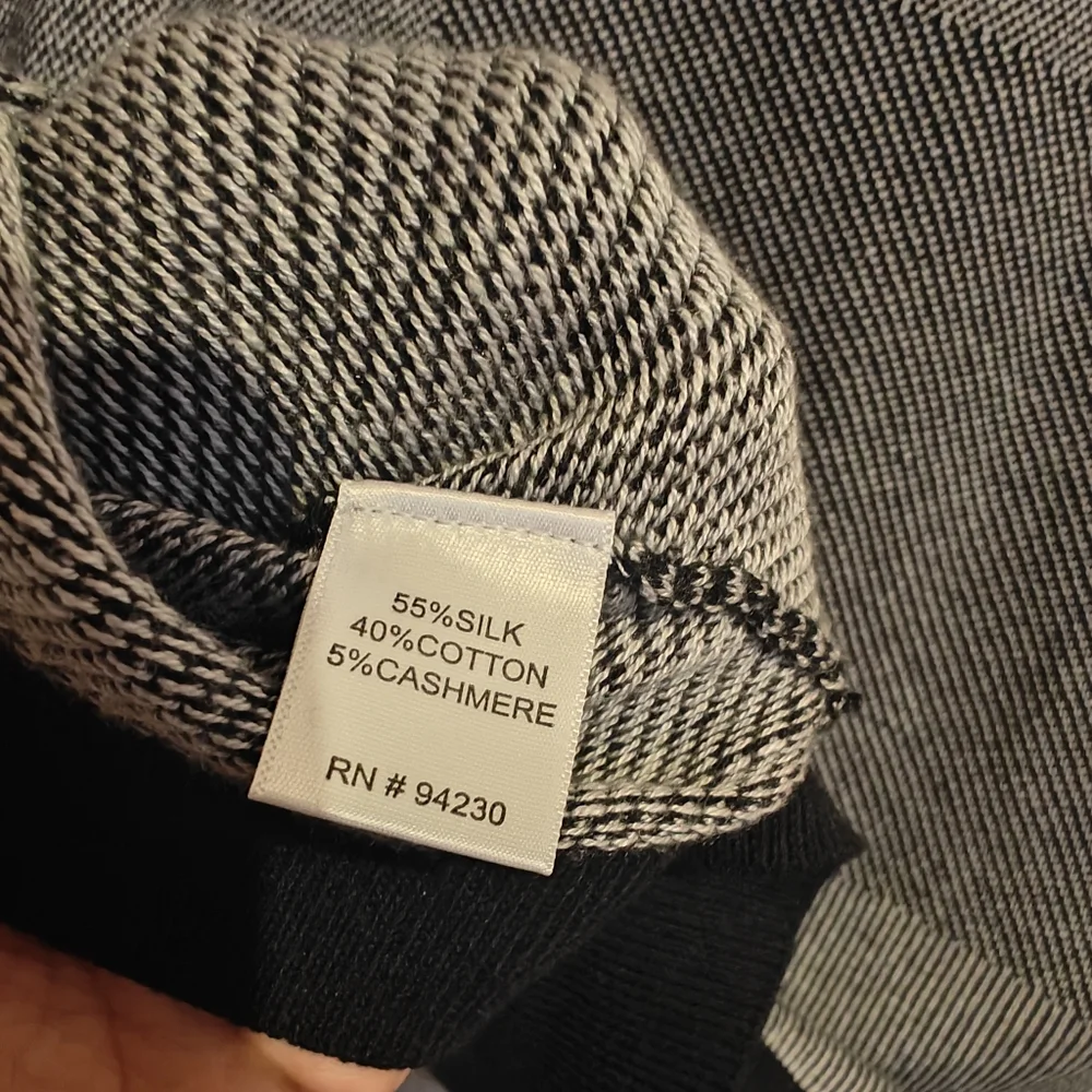 Paul Frederick Sweater‎ - Picture 7 of 8